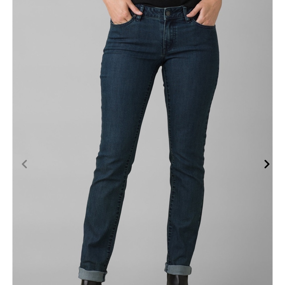 Prana Kyla pants mid rise skinny. indigo color. size 8 reg inseam